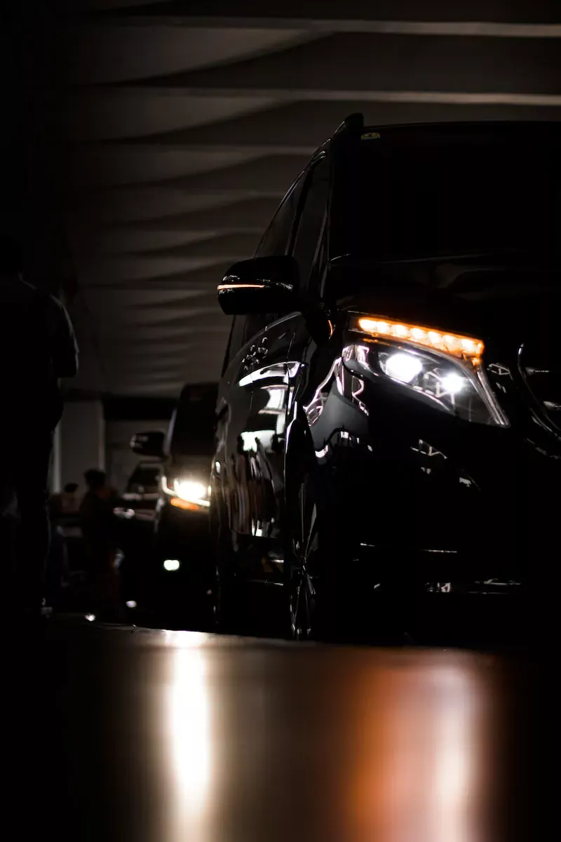 Flexibilité et confort redéfinis avec notre service de location de véhicules et chauffeur